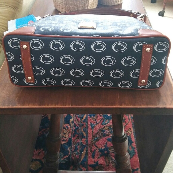 SOLD authentic Dooney & Bourke - Picture 2 of 3